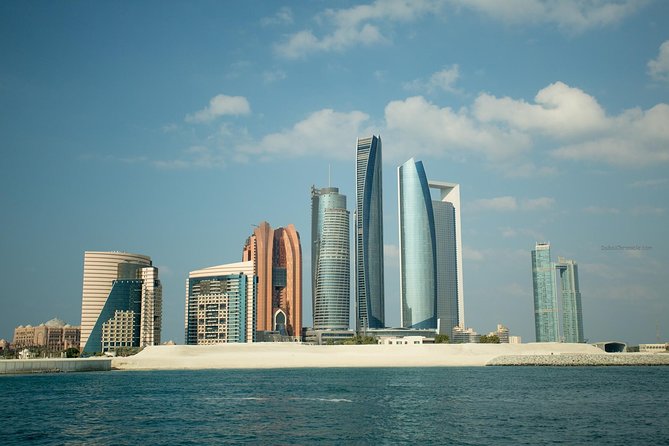 Abu Dhabi City Tour, Grand Mosque, Emirates Palace & The Louvre - Emirates Palace shows Abu Dhabi’s grand side
