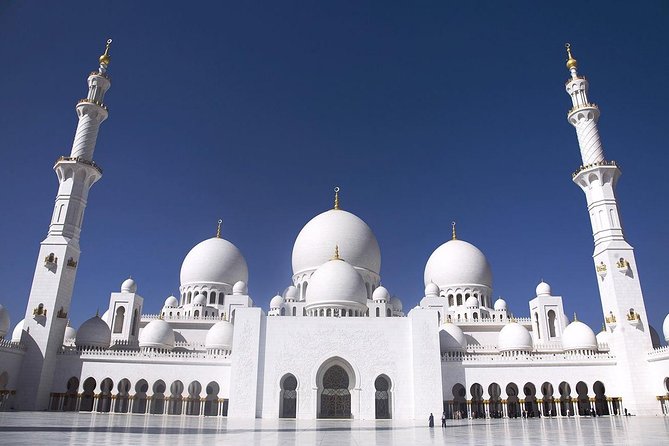 Abu Dhabi Day Tour From Dubai with Sheikh Zayed Grand Mosque - The Grand Mosque is worth the early start