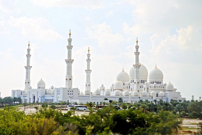 Abu Dhabi Day Tour From Dubai with Sheikh Zayed Grand Mosque - Heritage Village offers a short change of pace