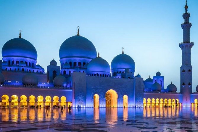 Abu Dhabi Half Day City Tour - The Grand Mosque is the clear centerpiece