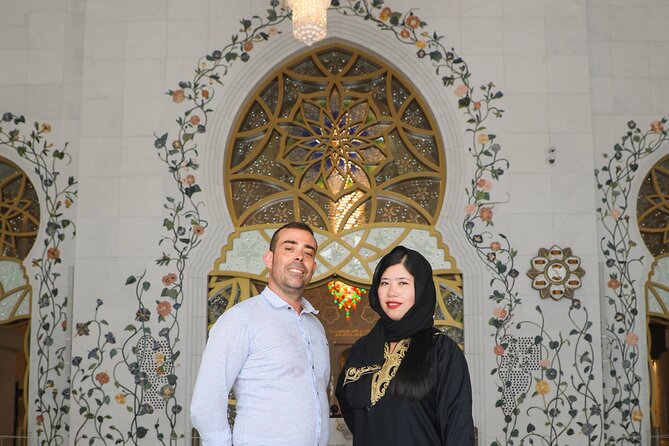 Abu Dhabi Sheikh Zayed Mosque Half-Day Guided Tour from Dubai - What the five to six hours really include