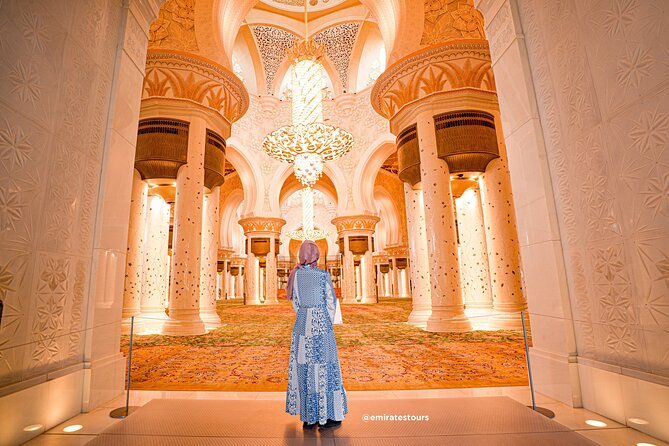 Abu Dhabi Sightseeing Tour: Sheikh Zayed Mosque, Heritage Village & Dates Market - What the four-hour schedule feels like