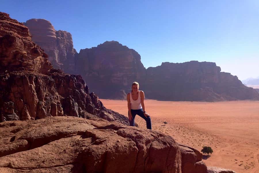 Amman: Petra, Wadi Rum, and Dead Sea 2-Day Tour - Sleeping in a Bedouin camp