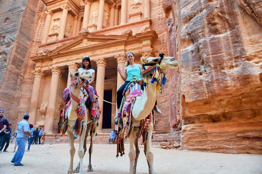 Amman: Petra, Wadi Rum, and Dead Sea 2-Day Tour - Crossing to Wadi Rum after Petra
