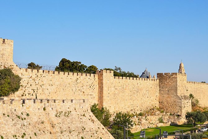 Day Tour to Jerusalem and Bethlehem from Tel Aviv - Entering Jerusalem through its old quarters