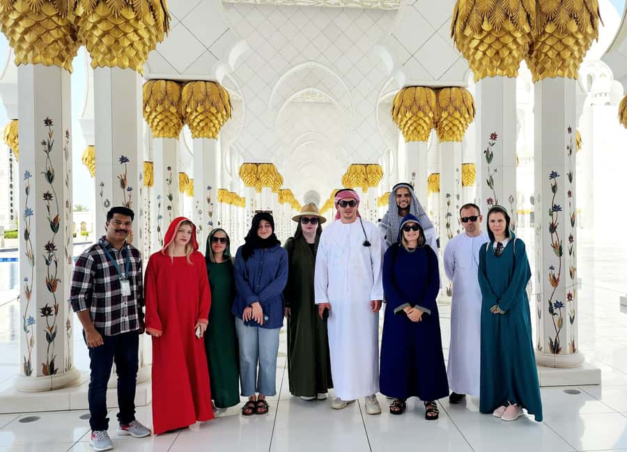 Discover Abu Dhabi: A Full-Day Tour with Lunch - Why Sheikh Zayed Grand Mosque is worth the long drive