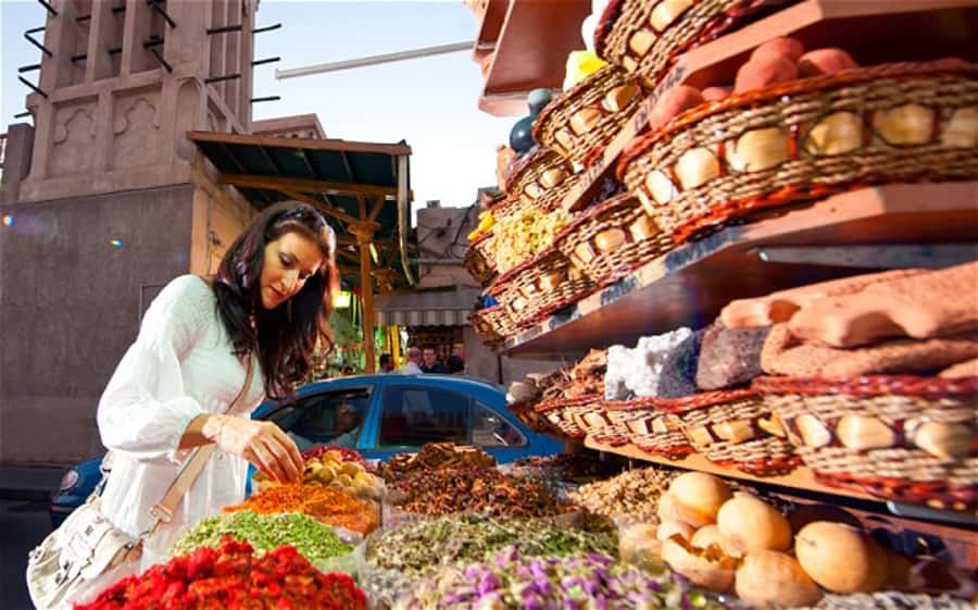 Discover Abu Dhabi: A Full-Day Tour with Lunch - Emirates Palace, Qasr Al Watan, and Etihad Towers