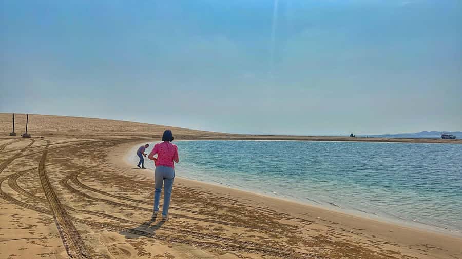 Doha: Desert Safari, Dune Bashing, Inland Sea With Transfers - Sealine Beach gives you a first taste of the desert