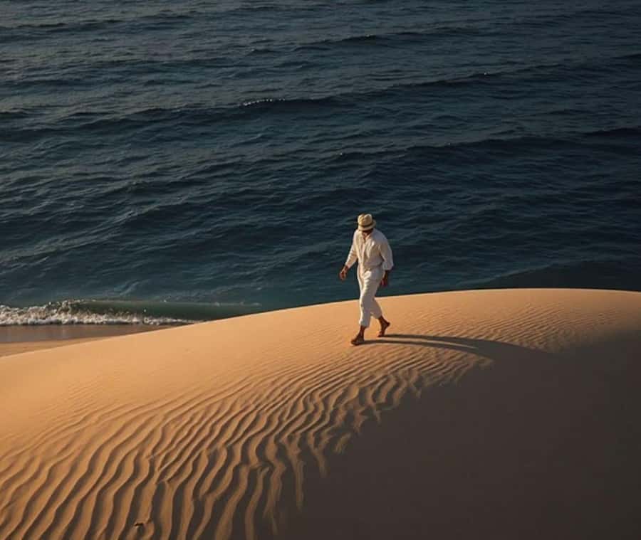 Doha: Night Inland Sea Desert Safari with Full Activities - Dune bashing after sunset