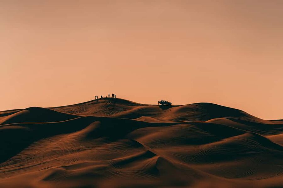 Doha: Overnight Desert Safari with Dinner and Breakfast - Dinner and the bonfire after dark