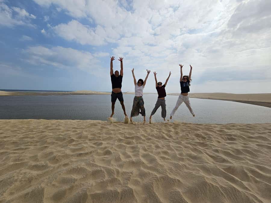 Doha:Private Desert Safari, Falcon, Sandboarding,inland sea - Key points at a glance