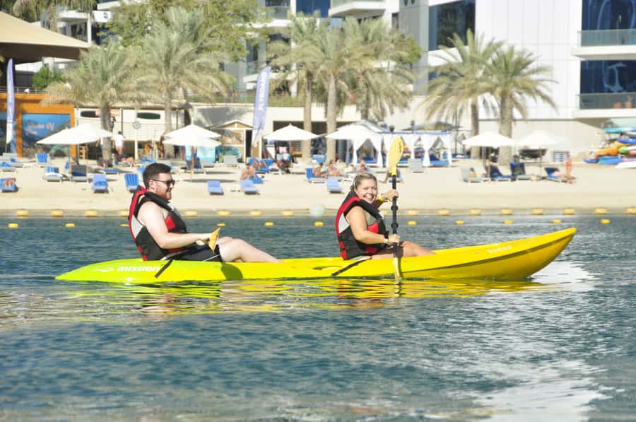 Dubai: 1-hour Kayaking or Stand Up Paddle at Dukes The Palm - Kayak or stand-up paddle?