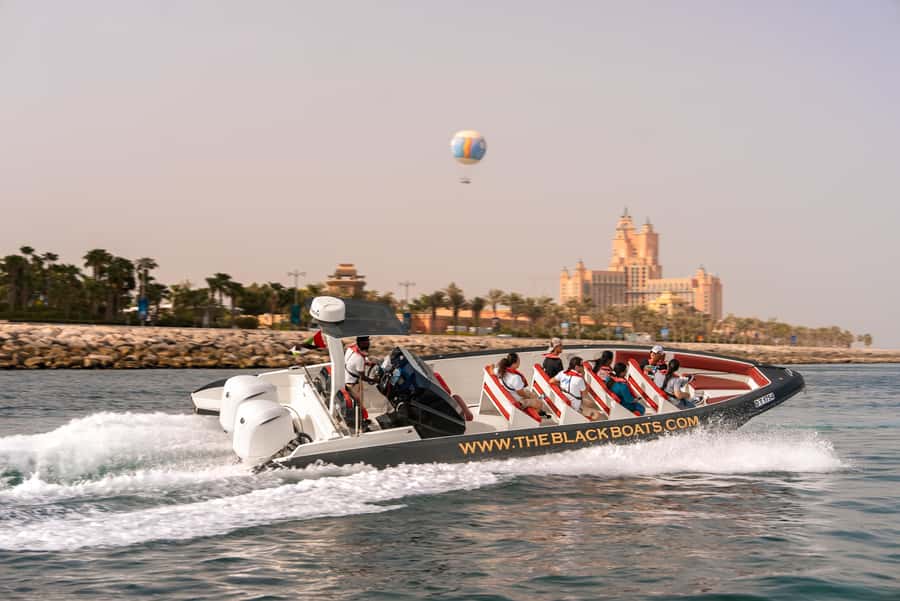 Dubai: 100-Min Speed Boat Tour, Atlantis & Burj Al Arab View - What the seating and service are really like