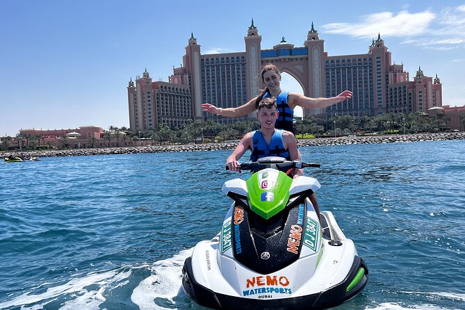 Dubai 1h Jet Ski, Burj Al Arab, Atlantis, Ice Cream, Photo, Video - What is included, and what should you bring?