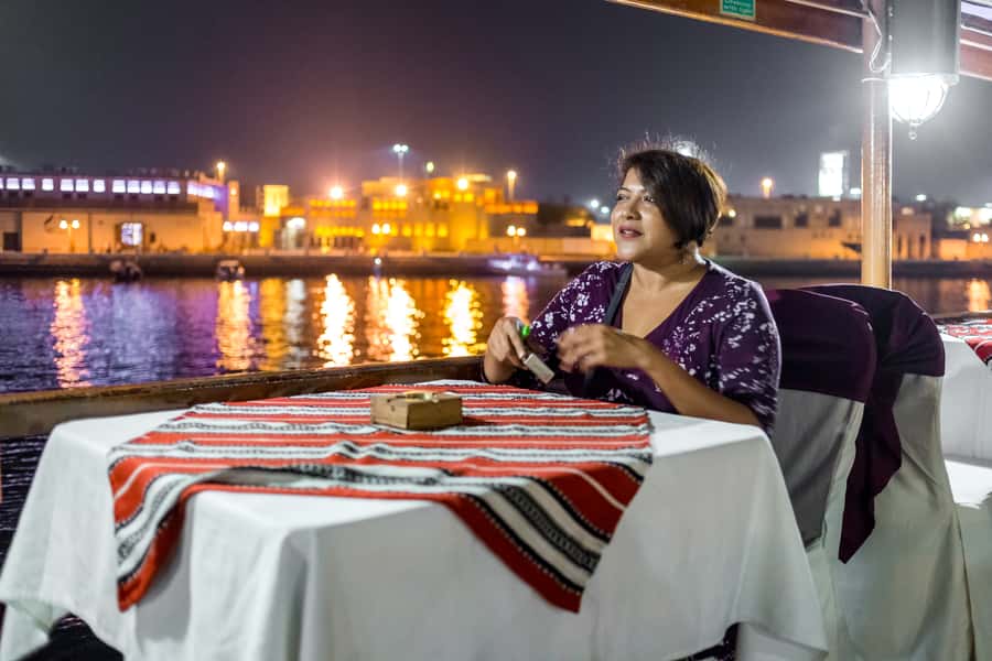 Dubai: 2-Hour Evening Dhow Cruise and Dinner - Music and entertainment can change