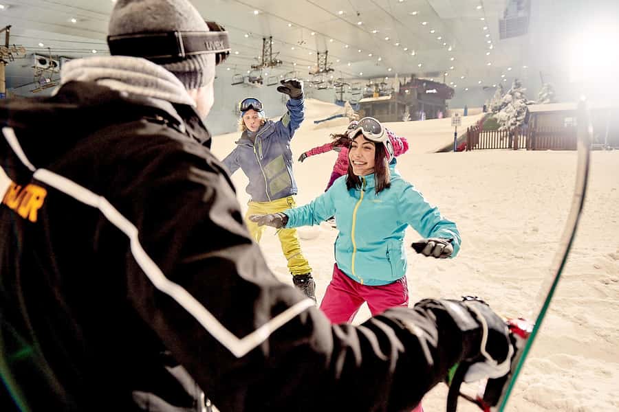 Dubai: 2-Hour or Full-Day Slope Session at Ski Dubai - Families, teenagers, and older skiers