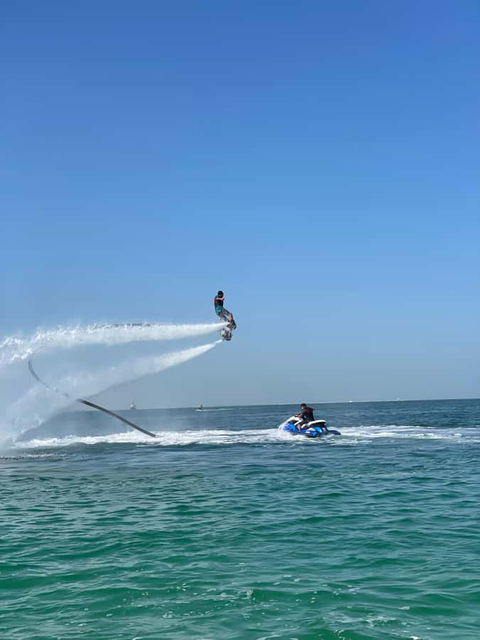 Dubai: 30-minute Flyboard with Instructor and Free Ice Cream - What the 30-minute flyboard session is really like
