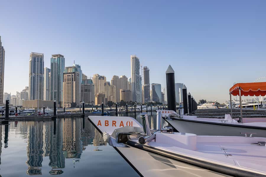 Dubai: Abra Boat Tour in Dubai Marina, Ain Dubai, JBR - Finding Gate 7 at Dubai Marina Harbour