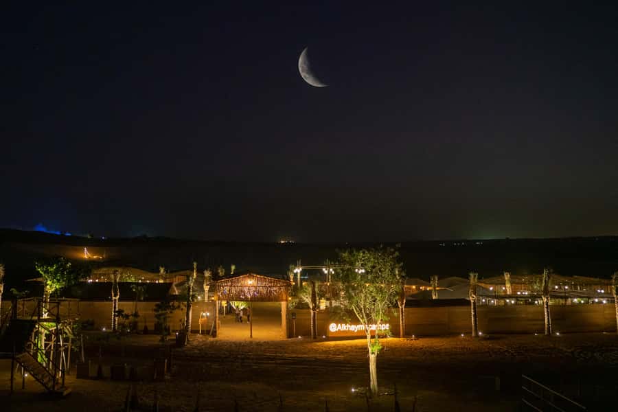 Dubai: Al Khayma Camp Experience with BBQ Dinner - The ride from Dubai to the red dunes