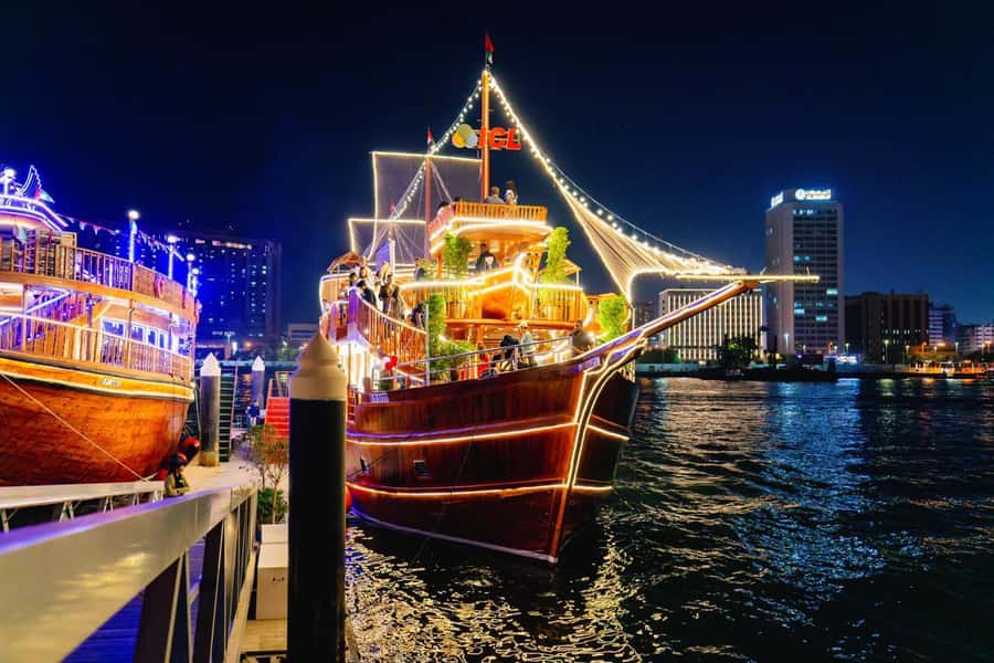 Dubai: Al Seef Largest Dhow Dinner Cruise with Live Show - Why Dubai Creek makes a better backdrop than a standard dinner hall