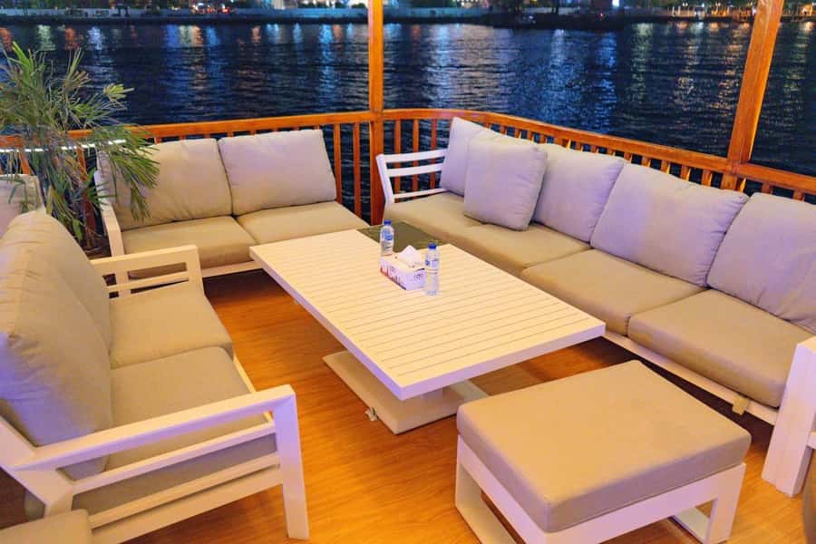 Dubai: Al Seef Largest Dhow Dinner Cruise with Live Show - What dinner includes for $24