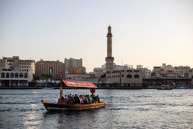 Dubai Aladdin Tour: Souks, Creek, Old Dubai and Tastings - The Old Souk and the art of bargaining