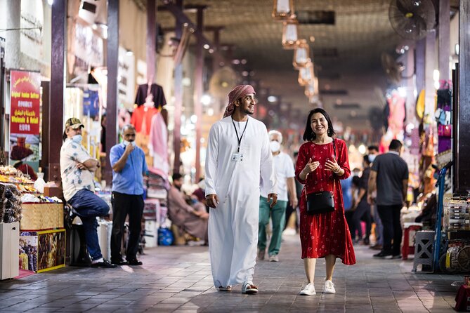 Dubai Aladdin Tour: Souks, Creek, Old Dubai and Tastings - Spice Souk tastings and the final Gold Souk stop