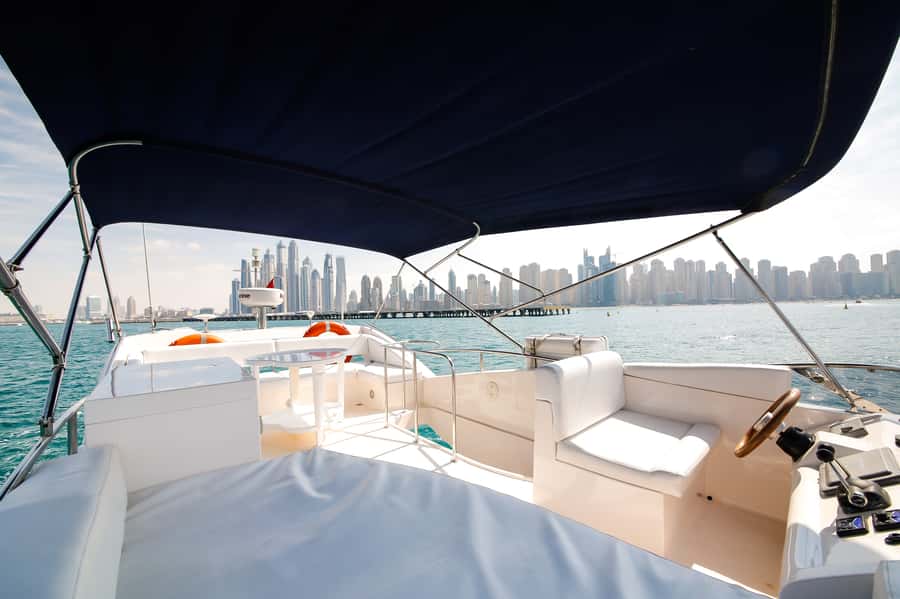 Dubai: Atlantis and Burj Al Arab Cruise on Luxury Yacht - Key points at a glance