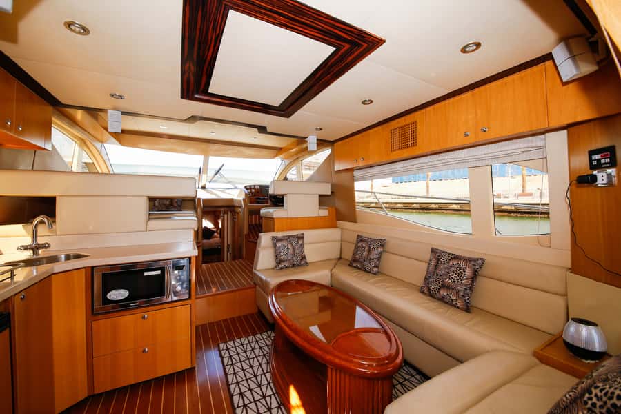 Dubai: Atlantis and Burj Al Arab Cruise on Luxury Yacht - The crew is a major part of the experience