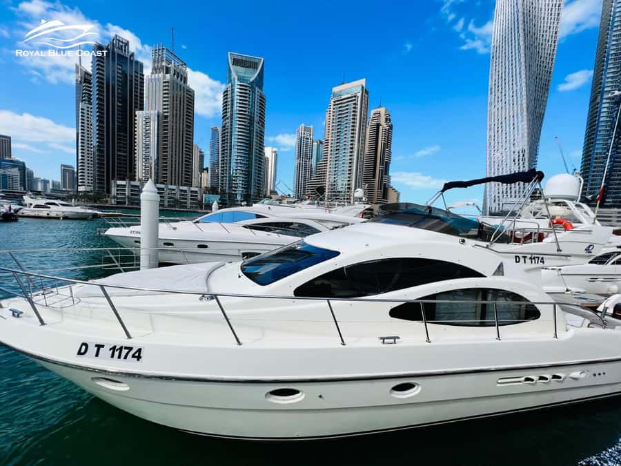 Dubai: Azimut 42 Feet Private Luxury Yacht Cruise - Key points to know before you book