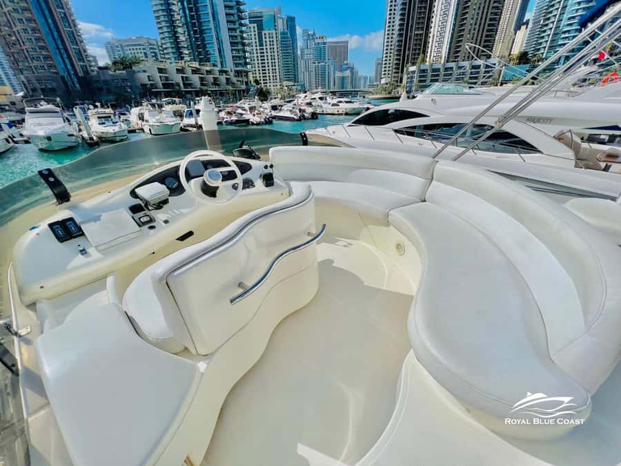 Dubai: Azimut 42 Feet Private Luxury Yacht Cruise - Leaving from Gate T at Royal Blue Coast Yachts Rental