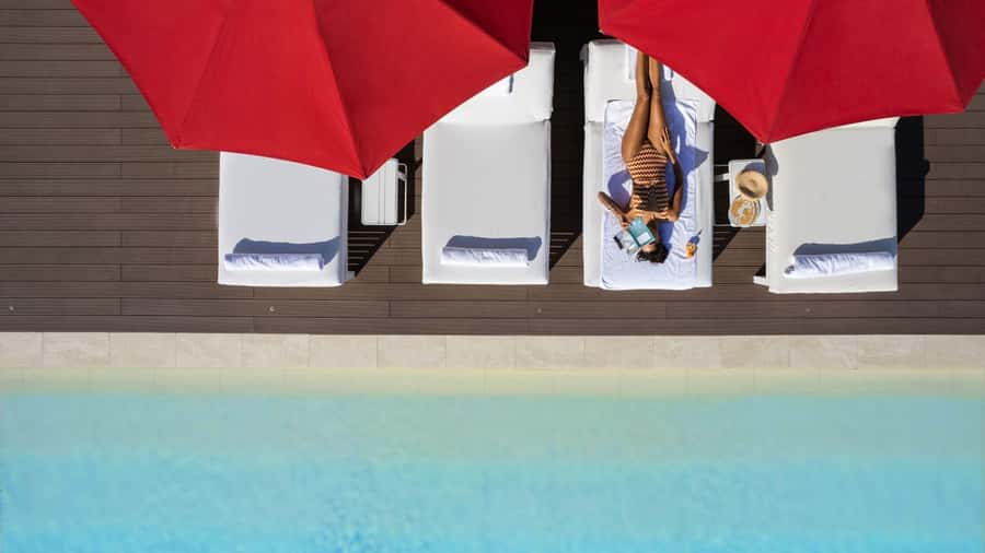 Dubai: Beach Day on the Palm with Skyline Views - Who will get the most from this beach day