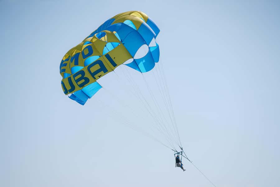 Dubai: Burj Al Arab Parasailing, Ice Cream, Pics, and Videos - Is $67 a fair price?