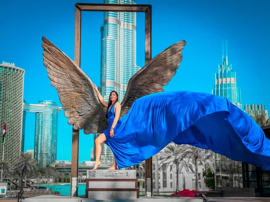 Dubai: Burj Khalifa Flying Dress Videography Shoot - Key points to know before booking