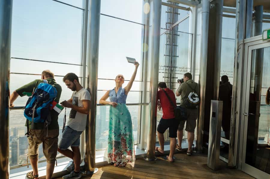 Dubai: Burj Khalifa Level 124, 125 & Sky Views Entry Ticket - The Burj Khalifa entrance and the long approach