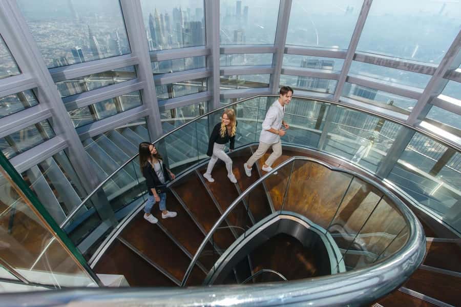 Dubai: Burj Khalifa Levels 124 & 125 Entry Ticket + Options - Choosing sunrise, daytime, sunset, or evening