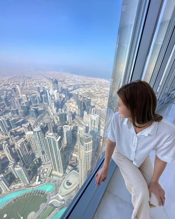 Dubai: Burj Khalifa Levels 124 & 125 Entry Ticket + Options - Seeing the Dubai Fountain from above