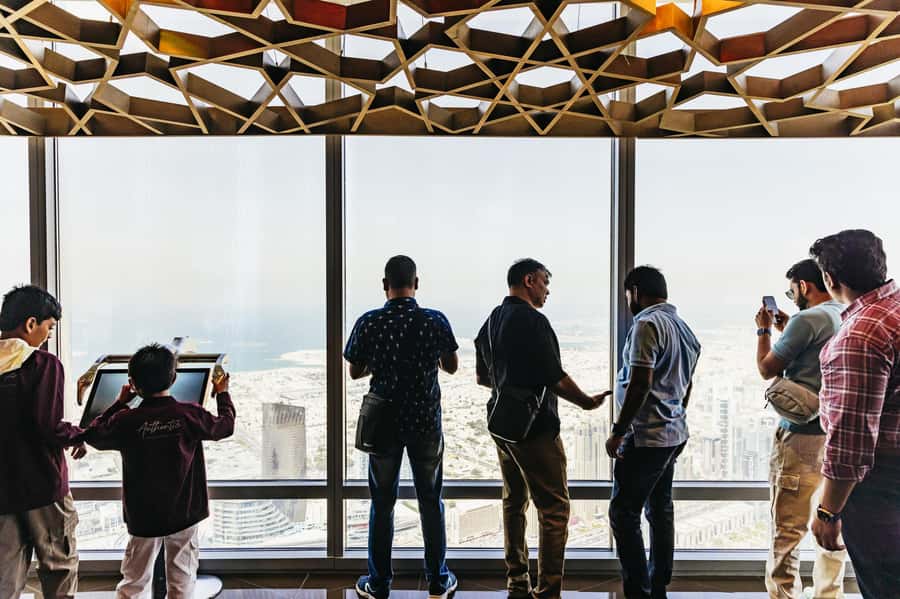 Dubai: Burj Khalifa Sky Level 148, 124, & 125 Entry Ticket - The SKY Lounge welcome and express elevator