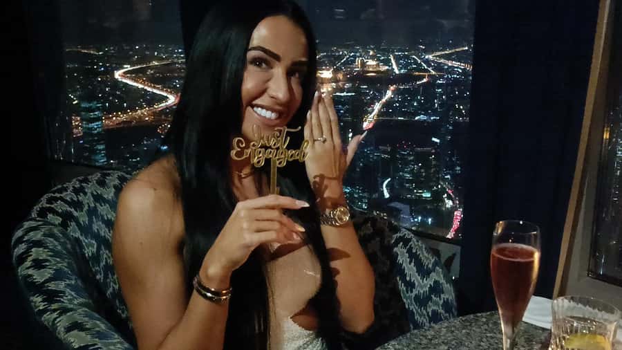 Dubai: Burj Khalifa VIP Sunset Tour with Porsche Transfer - Key points before you book