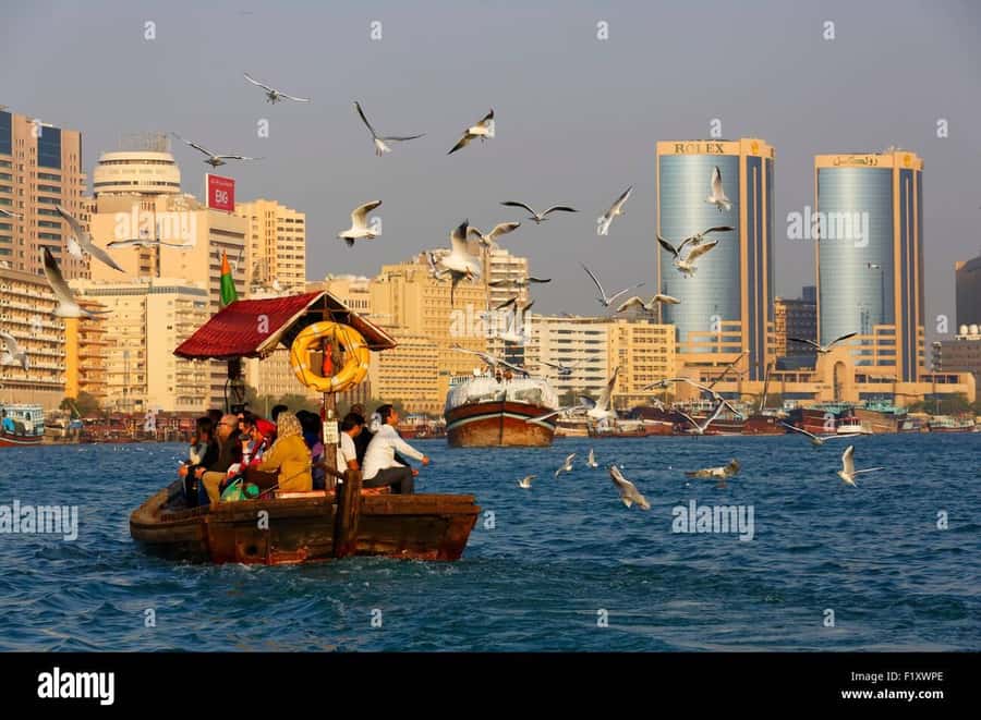 Dubai: City Highlights Private Layover Tour with Transfer - Al Bastakiya and Al Fahidi for older Dubai