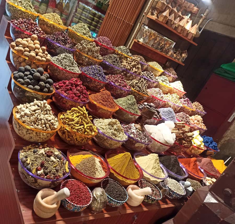 Dubai: City Highlights Tour with Blue Mosque & Street Food - Spice Souk and Gold Souk: useful, but rushed