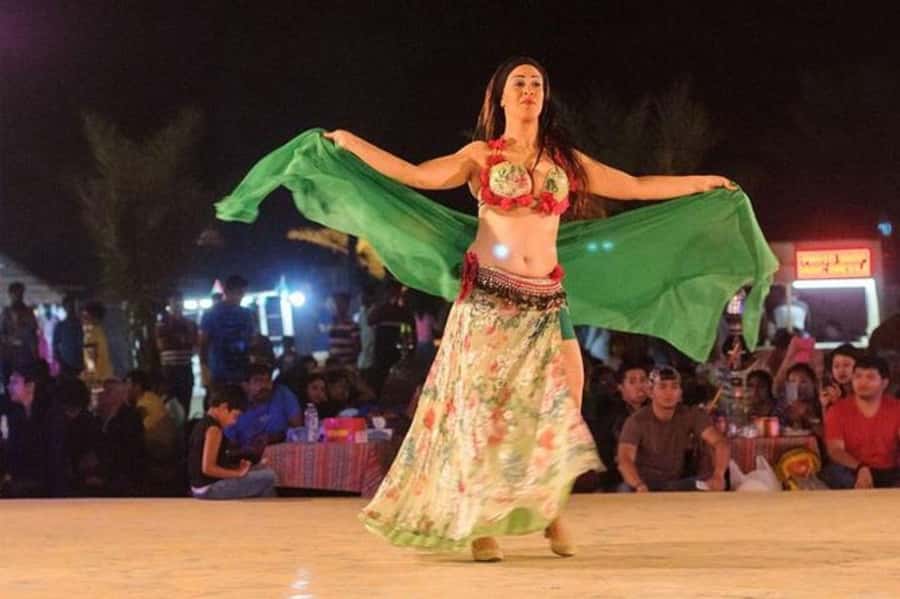 Dubai: Desert Safari, Camel Ride, Sandboard & Buffet Dinner - The seven-hour desert outing at a glance
