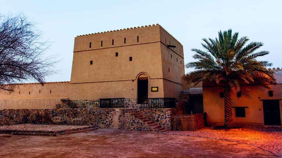 Dubai: Desert Safari or Hatta Tour with Kayaking - Two Dubai days, two very different moods