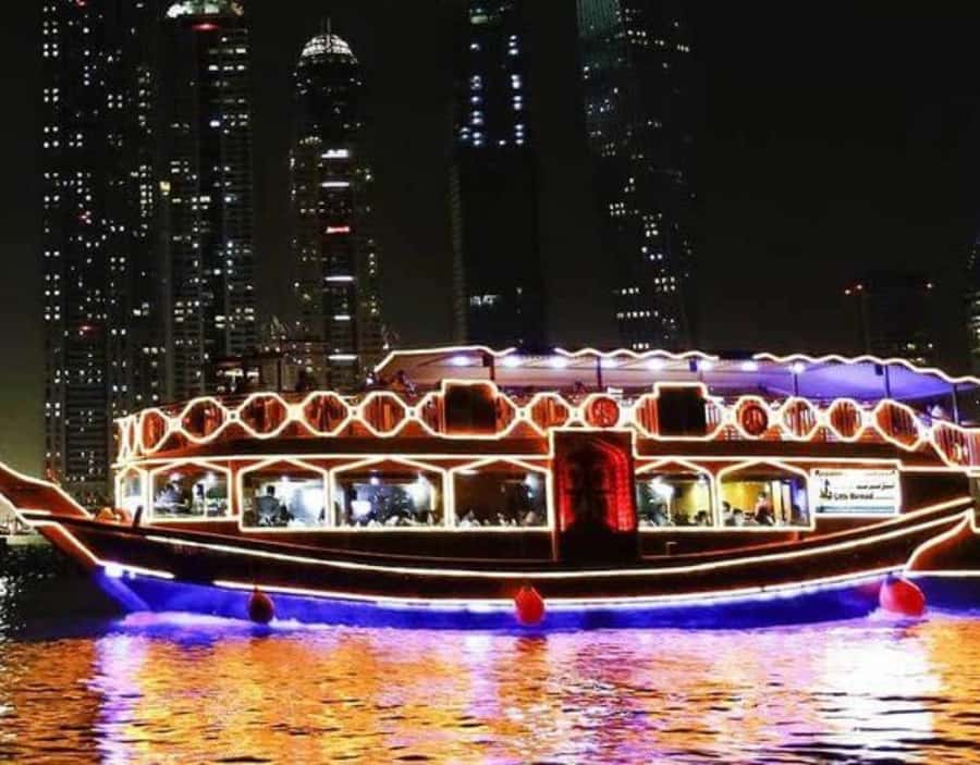 Dubai: Dhow Dinner Cruise on Creek or Marina with Live Shows - Pickup, meeting points, and timing