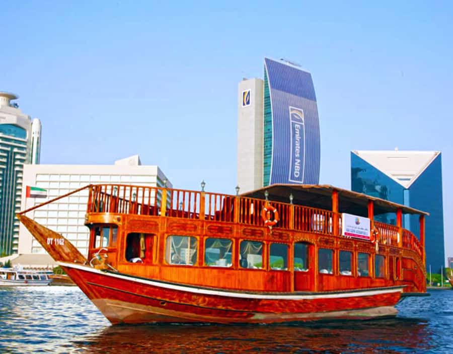 Dubai: Dhow Dinner Cruise on Creek or Marina with Live Shows - Choosing between Dubai Creek and Dubai Marina