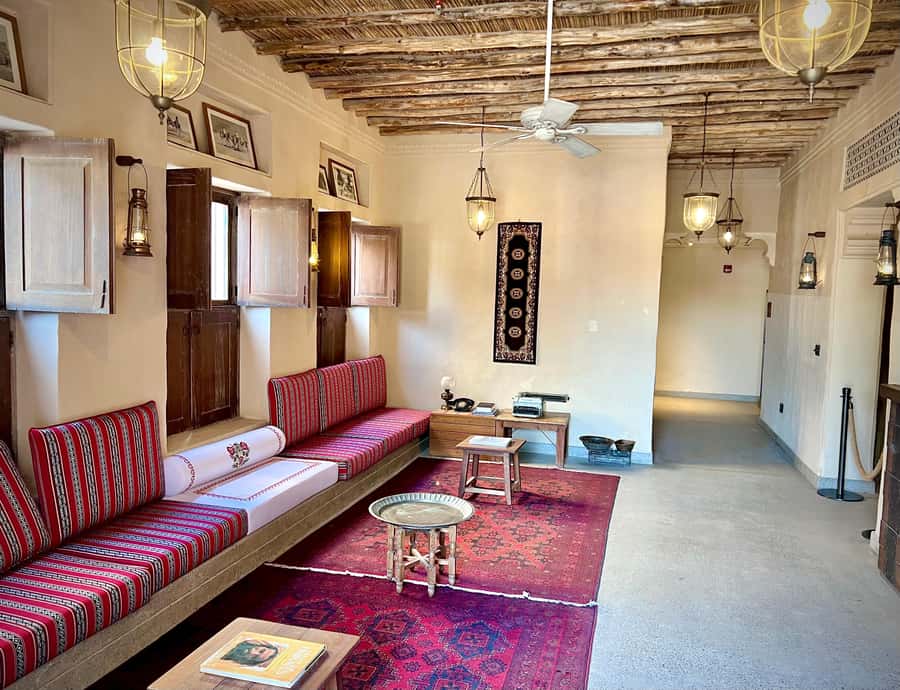 Dubai.Discover Old town,Markets,street food,Abra &Museums - Walking beside Dubai Creek
