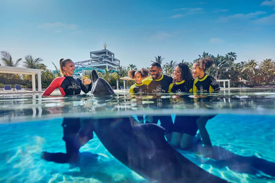 Dubai: Dolphin Encounter & Aquaventure Waterpark Ticket - The photo decision can change the total price