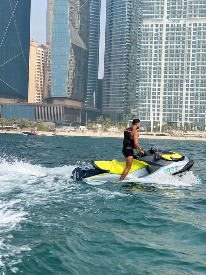 Dubai East: Guided JetsKi Ride with Sound System! - What the guide adds to the ride