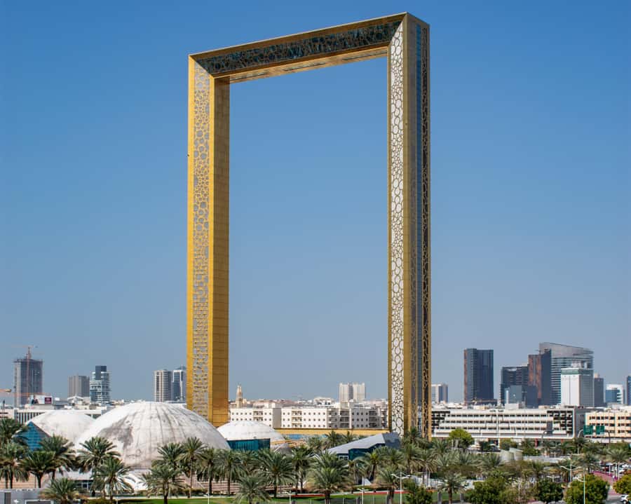 Dubai: Entry Ticket to the Dubai Frame with Deck Access - The transparent floor, with a little courage required