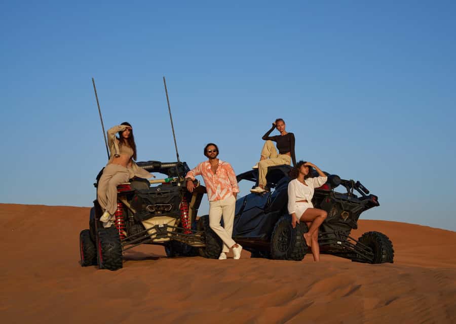 Dubai: Exclusive VIP Desert Safari Dinner with Live Show - What the reviews reveal about the guide service